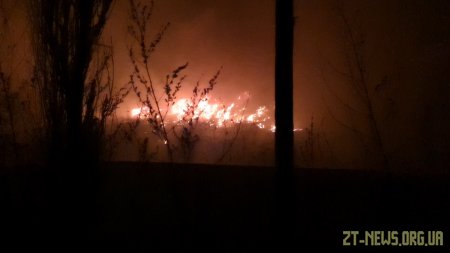 Вночі у Житомирі горіло міське сміттєзвалище