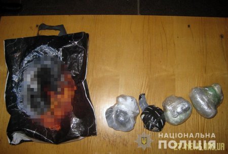 Поблизу виправної установи під Бердичевом затримано «кур’єрів» з наркотиками