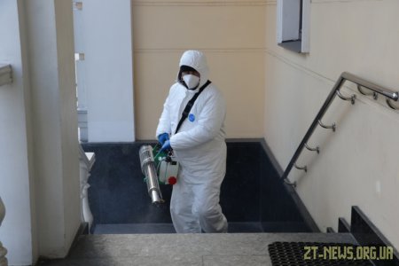 У Житомирі проводять дезинфекцію вулиць