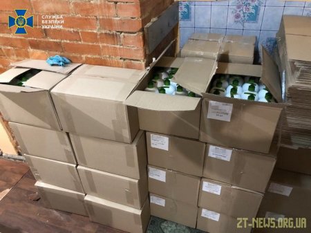 У Житомирі СБУ «накрила» підпільний цех, де виготовляли неякісні антисептики