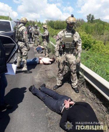 Житомирські оперативники затримали міжрегіональну групу угонщиків престижних авто