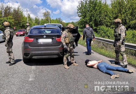 Житомирські оперативники затримали міжрегіональну групу угонщиків престижних авто