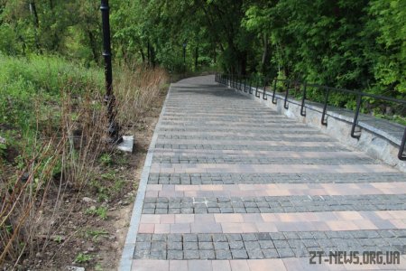 Тривають роботи з реконструкціі&#776; набережноі&#776; річки Тетерів
