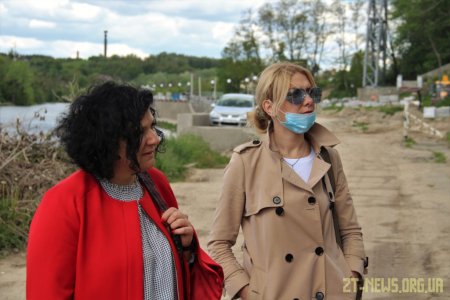 Тривають роботи з реконструкціі&#776; набережноі&#776; річки Тетерів