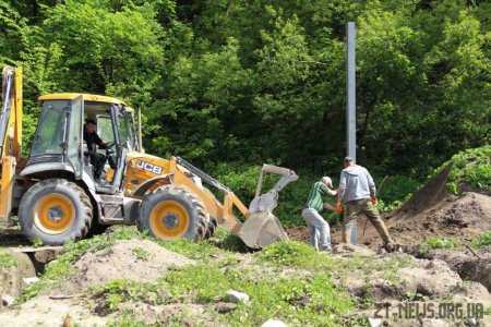 Тривають роботи з реконструкціі&#776; набережноі&#776; річки Тетерів