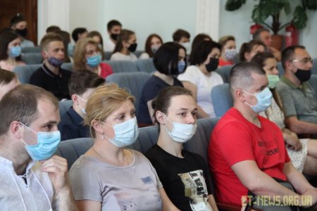 Обдарованих житомирських учнів відзначено стипендіями міського голови