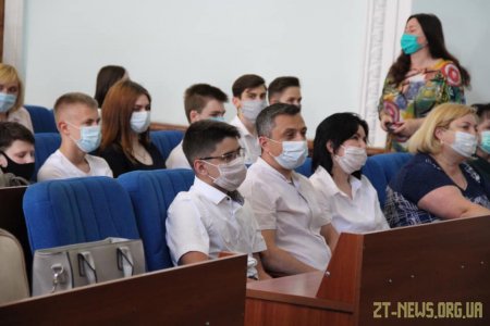 Обдарованих житомирських учнів відзначено стипендіями міського голови