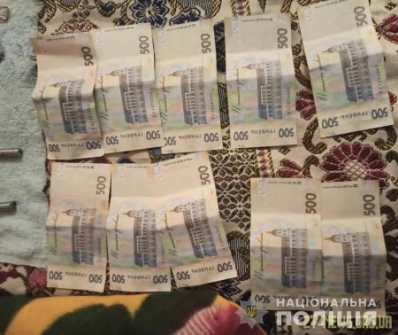 У Житомирі правоохоронці затримали квартирного злодія, який за день обікрав 2 оселі