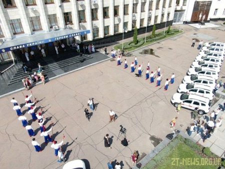 17 службових автомобілів отримали медики сільських амбулаторій