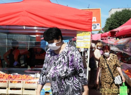 У Житомирі тривають виїзні перевірки дотримання протиепідемічних заходів