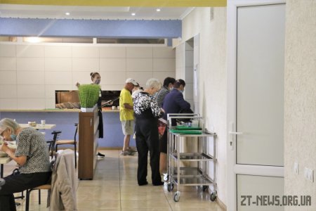 180 житомирян, які перебувають у складних життєвих обставинах, отримують гаряче харчування