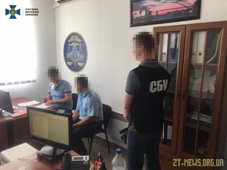 На Житомирщині СБУ задокументувала на митниці корупційну схему імпорту автомобілів з Європи