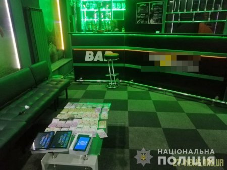 У Коростені поліція припинила функціонування грального закладу