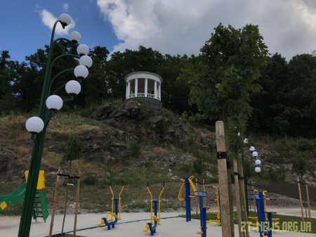 Сергій Сухомлин проінспектував хід виконання робіт на набережній річки Тетерів