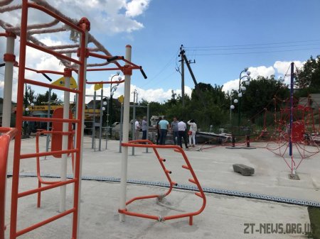 Сергій Сухомлин проінспектував хід виконання робіт на набережній річки Тетерів