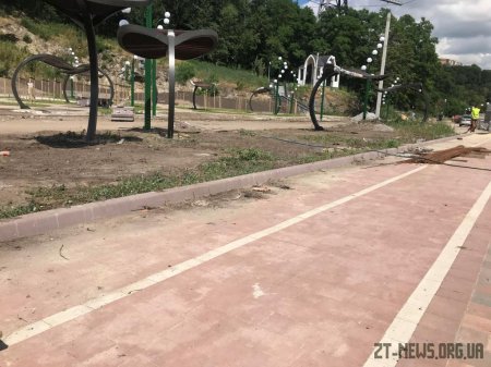 Сергій Сухомлин проінспектував хід виконання робіт на набережній річки Тетерів