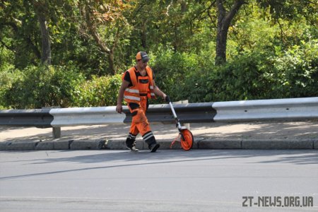 До кінця тижня обіцяють завершити ремонт дороги на вулицях Леха Качинського та Чуднівській