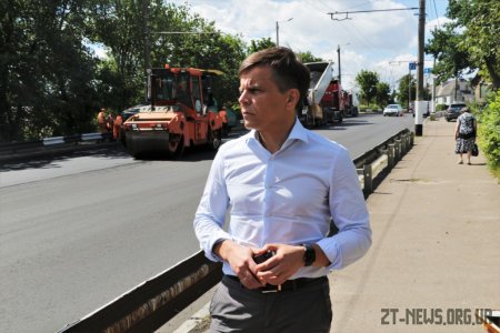 До кінця тижня обіцяють завершити ремонт дороги на вулицях Леха Качинського та Чуднівській