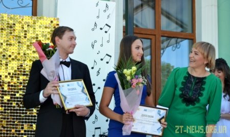 У Житомирі відзначили талановитих учнів мистецьких шкіл