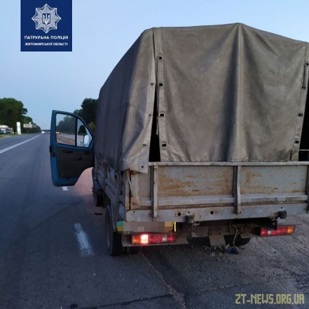 На трасі Київ - Чоп патрульні виявили викрадений ГАЗ, який напівдорозі "заглох"