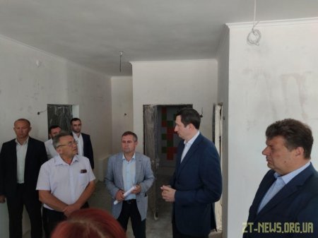 У Житомирській області з робочою поїздкою перебуває Міністр розвитку громад і територій України Олексій Чернишов