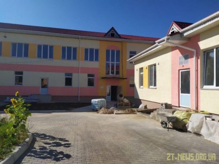 У Житомирській області з робочою поїздкою перебуває Міністр розвитку громад і територій України Олексій Чернишов