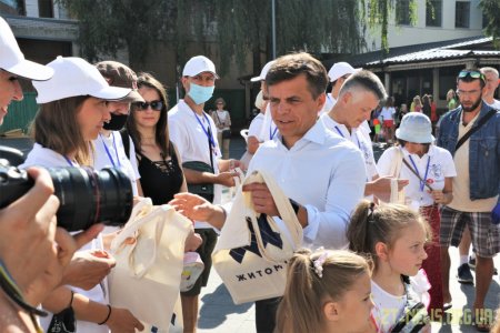 До Житомира завітали учасники ІV Міжнародного мистецького пленеру "Кращий художник"