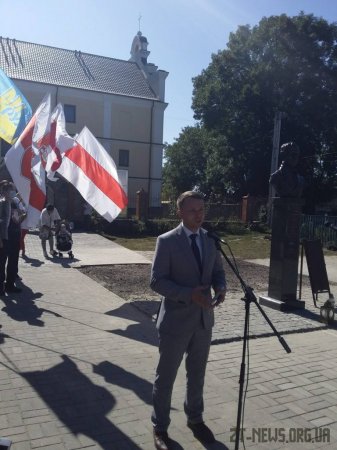 У Чуднові відкрили пам’ятник письменнику та громадському діячу Яну Барщевському
