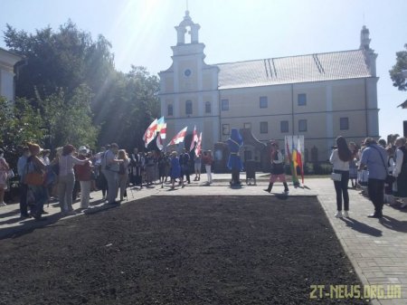 У Чуднові відкрили пам’ятник письменнику та громадському діячу Яну Барщевському