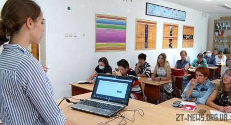 Житомирські школи переходять на ведення електронних журналів та щоденників