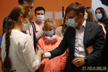 Учні школи №10 відтепер вчитимуться в оновленому навчальному закладі