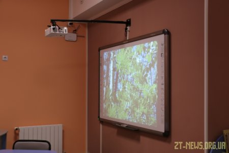 Учні школи №10 відтепер вчитимуться в оновленому навчальному закладі
