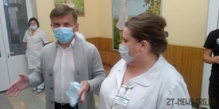 Перша міська лікарня отримала сучасний апарат ШВЛ