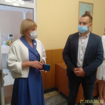 Перша міська лікарня отримала сучасний апарат ШВЛ