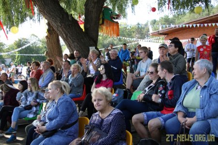 В Житомирі вперше відбувся чемпіонат України з веслування на човнах «Дракон»