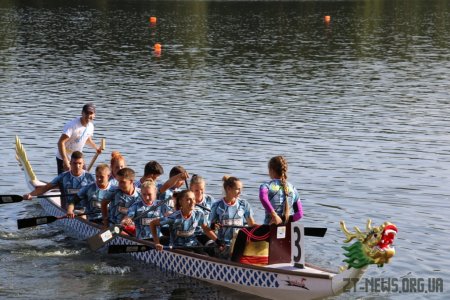 В Житомирі вперше відбувся чемпіонат України з веслування на човнах «Дракон»