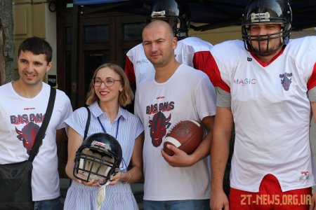 Спортивні вихідні у Житомирі - ярмарок спорту, фітнес день та Космічний Нова Пошта Напівмарафон