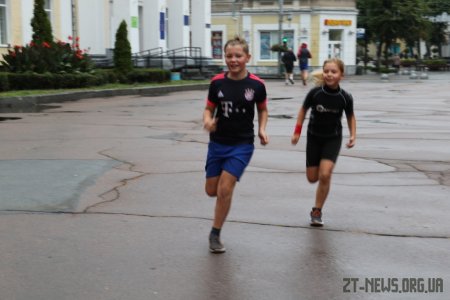 Спортивні вихідні у Житомирі - ярмарок спорту, фітнес день та Космічний Нова Пошта Напівмарафон