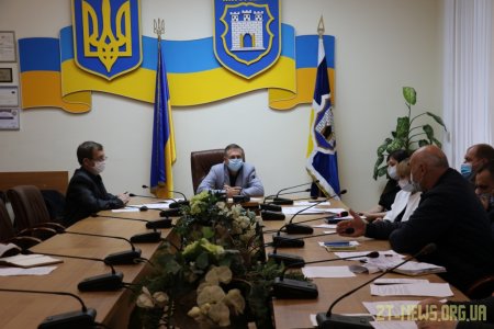 Які обмеження діють при «помаранчевому» рівні епідемічної небезпеки поширення COVID-19