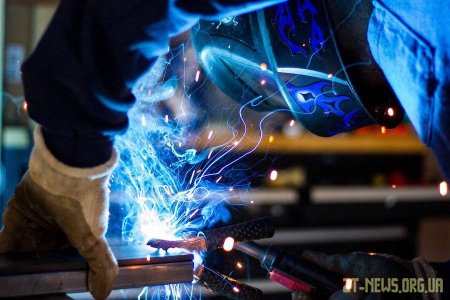 Магнит для сварки, нивелиры – каких  ещё помощников мастеру придумают производители?