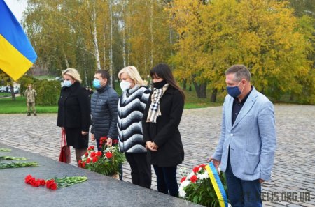 У Житомирі вшанували пам'ять загиблих в роки Другої світової війни