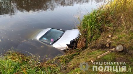 На Житомирщині поліцейські виявили зниклих безвісти батька та сина у річці Случ