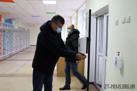 В одній із шкіл Житомира 40% персоналу вже перехворіли коронавірусом