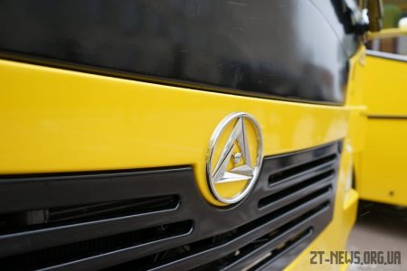 16 шкільних автобусів отримали громади області