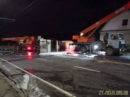 У Житомирі перекинулася автоцистерна з газом