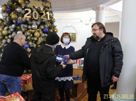 У Житомирі провели соціальну акцію «Різдво в коробці»