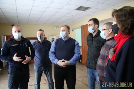 У Житомирі рятувальники обстежують дошкільні навчальні заклади та школи