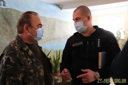 У Житомирі рятувальники обстежують дошкільні навчальні заклади та школи