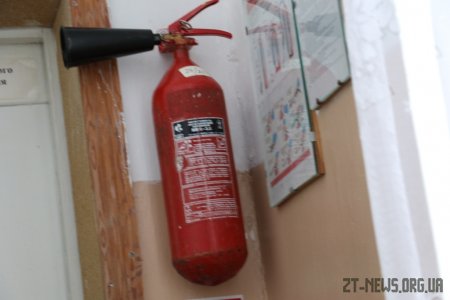 У Житомирі рятувальники обстежують дошкільні навчальні заклади та школи