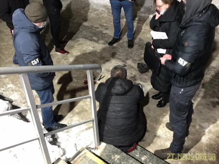 На Житомирщині СБУ затримала дилерів, які збували наркотики та психотропи по всій Україні